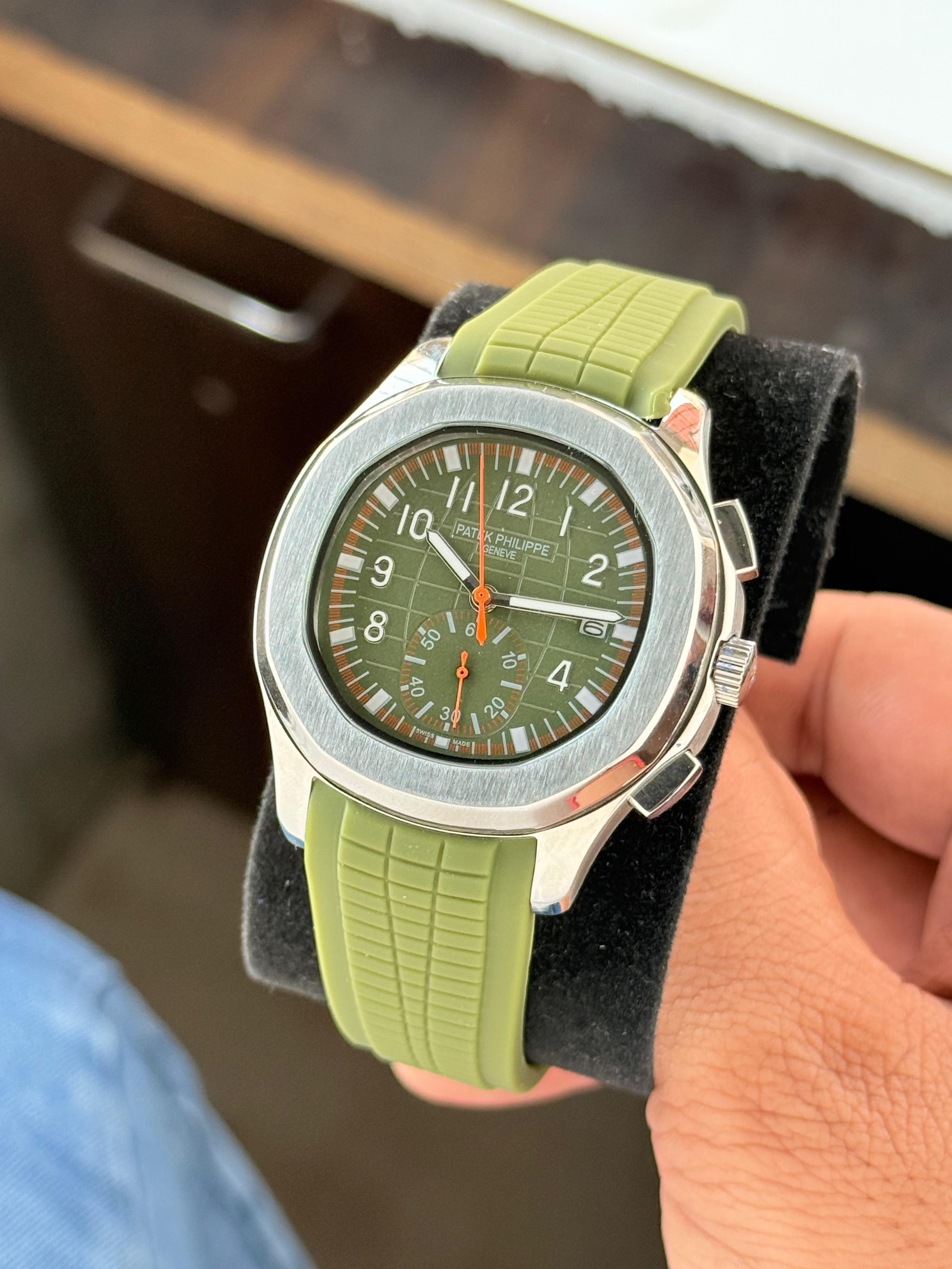 Patek philippe Aquanaut 5968R comprises a splendid collection